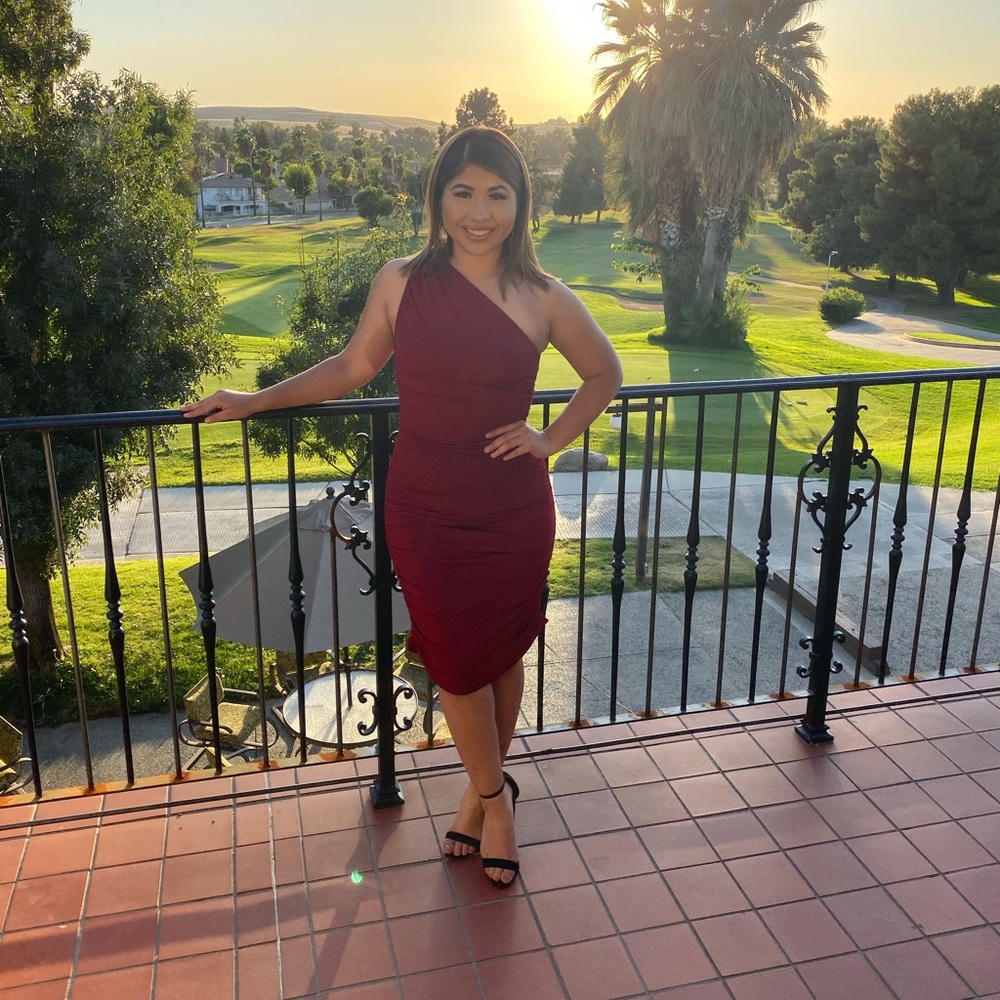 One shoulder dress